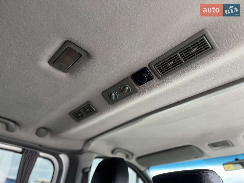 Минивэн Opel Vivaro 2009 в Виннице