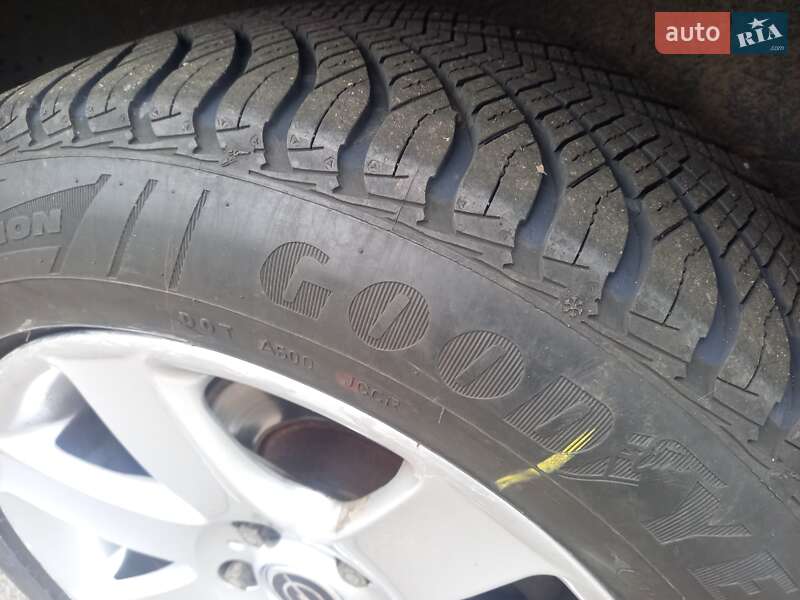 Минивэн Opel Vivaro 2011 в Черкассах