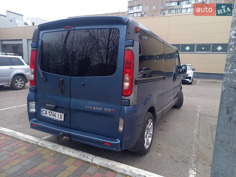 Минивэн Opel Vivaro 2011 в Черкассах