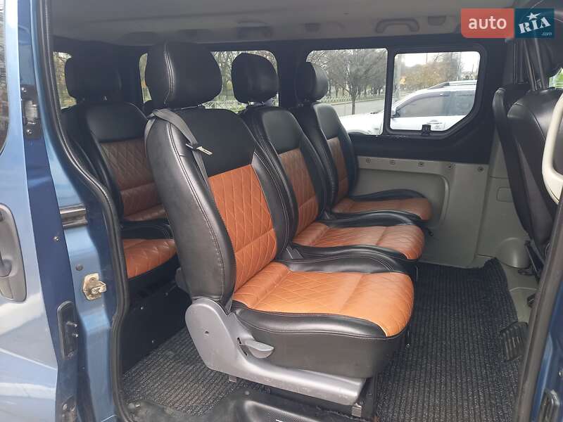 Минивэн Opel Vivaro 2011 в Черкассах