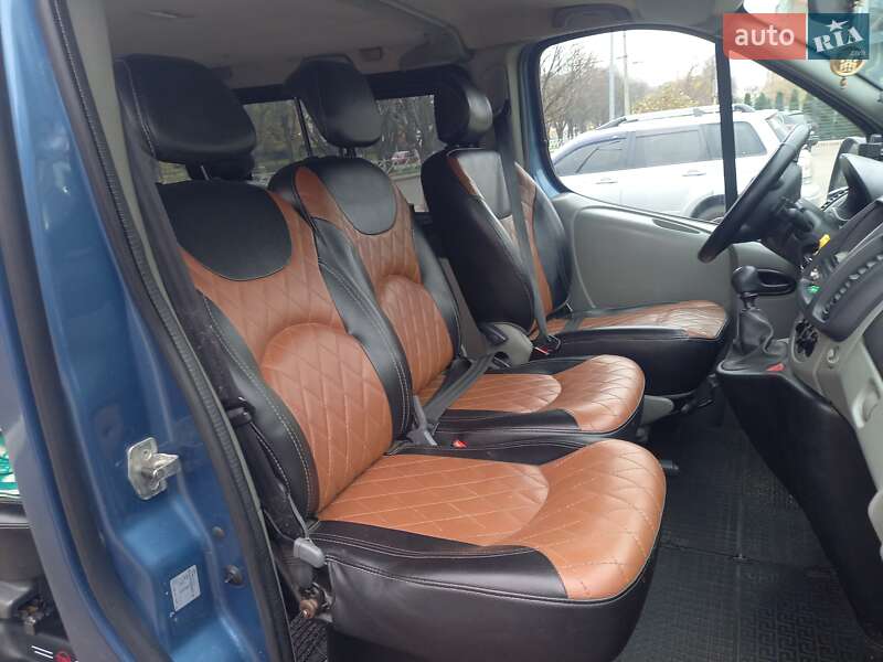 Минивэн Opel Vivaro 2011 в Черкассах