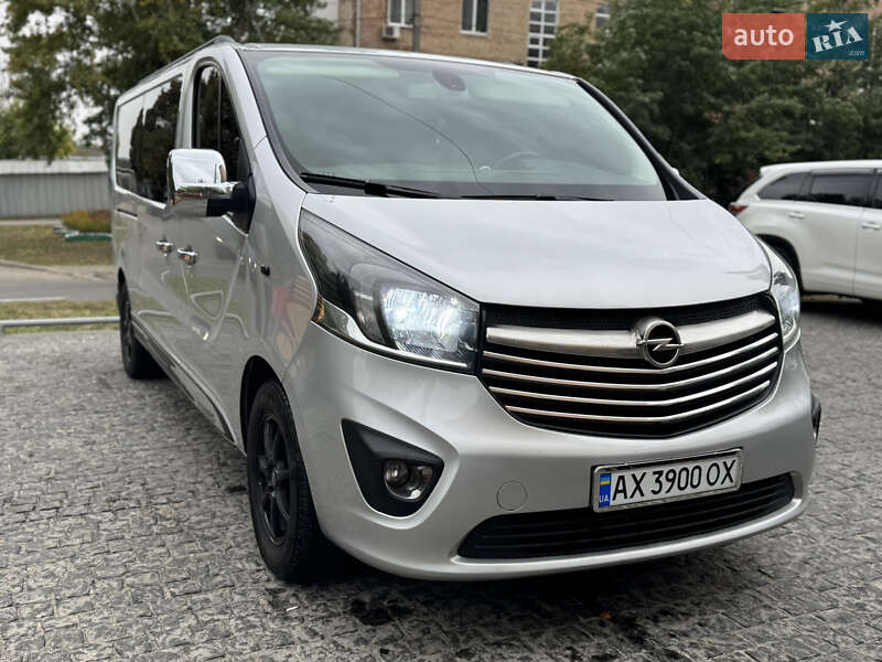 Минивэн Opel Vivaro 2017 в Харькове