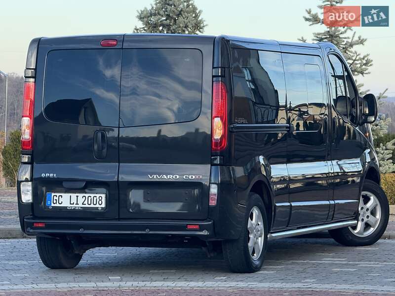 Минивэн Opel Vivaro 2011 в Дрогобыче