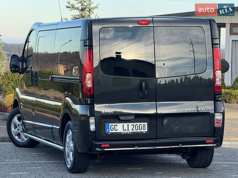 Минивэн Opel Vivaro 2011 в Дрогобыче