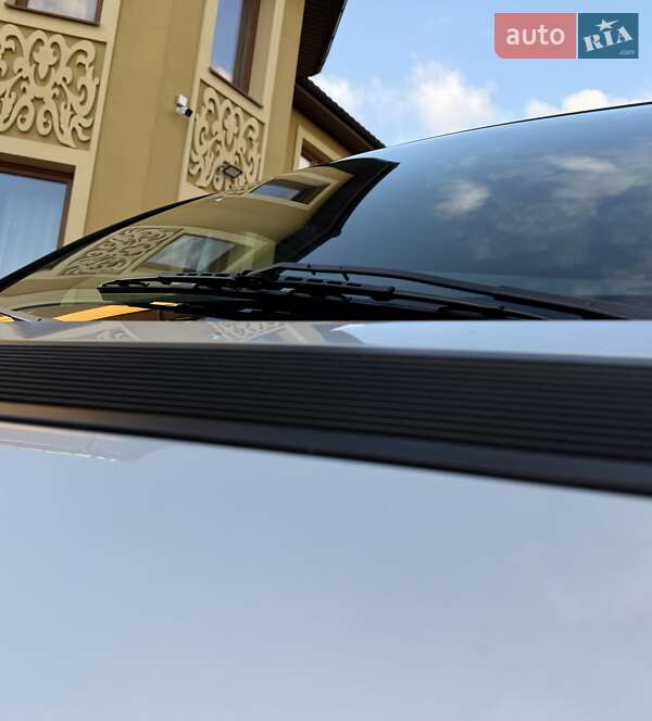 Минивэн Opel Vivaro 2012 в Львове