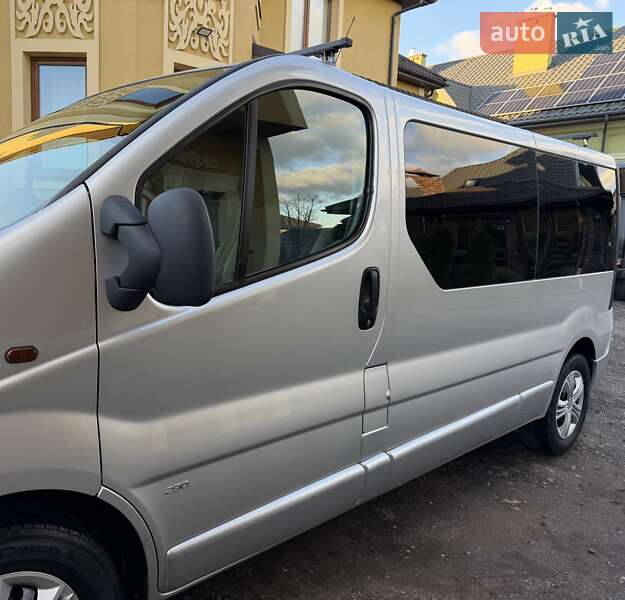 Минивэн Opel Vivaro 2012 в Львове