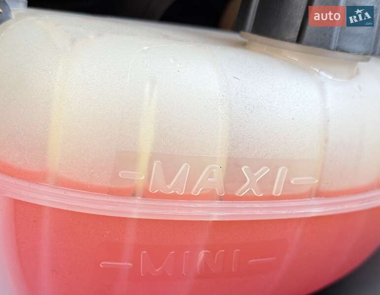 Минивэн Opel Vivaro 2012 в Львове