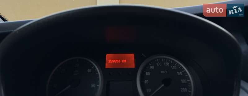 Минивэн Opel Vivaro 2012 в Львове