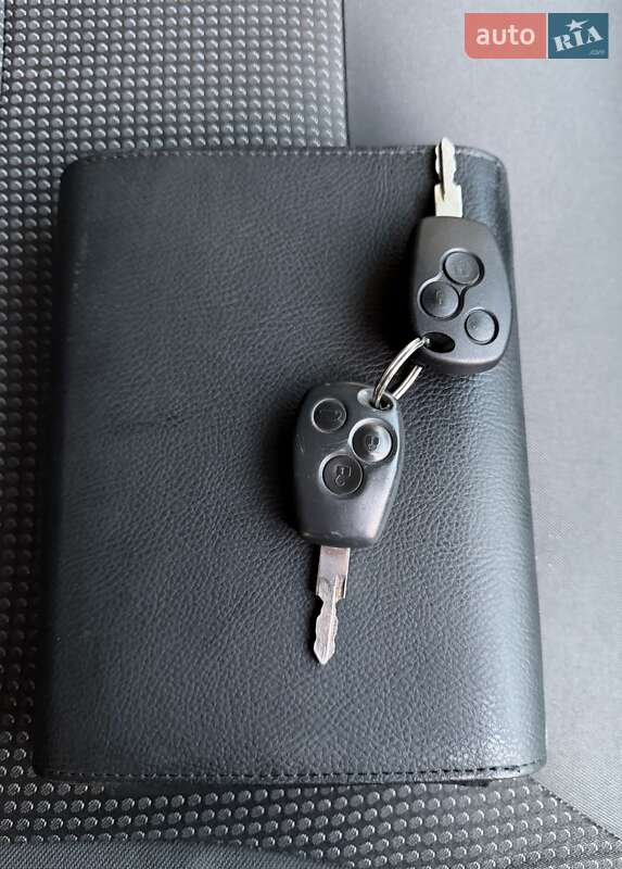 Минивэн Opel Vivaro 2012 в Львове