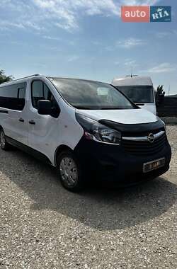 Минивэн Opel Vivaro 2016 в Могилев-Подольске