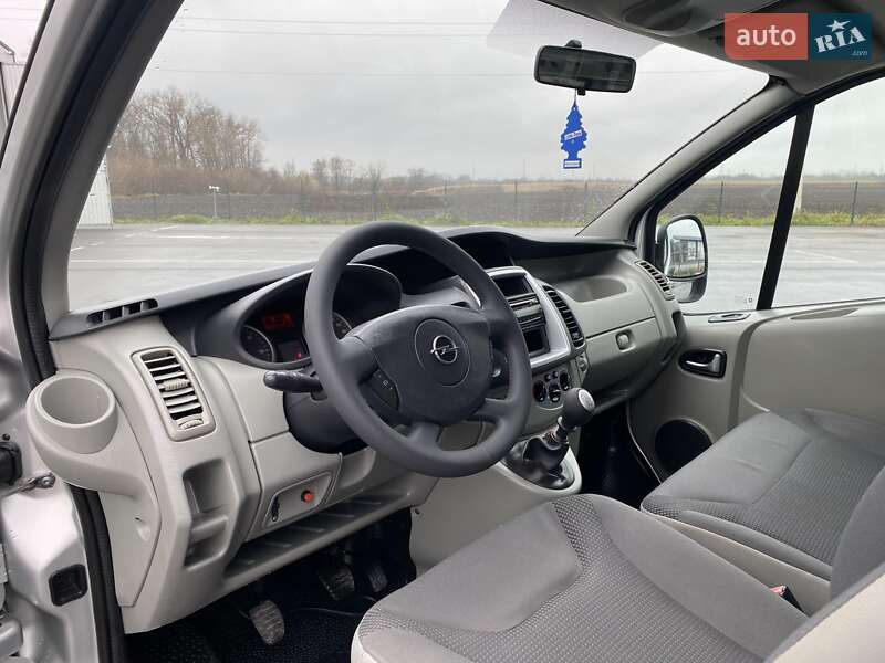 Минивэн Opel Vivaro 2013 в Виннице