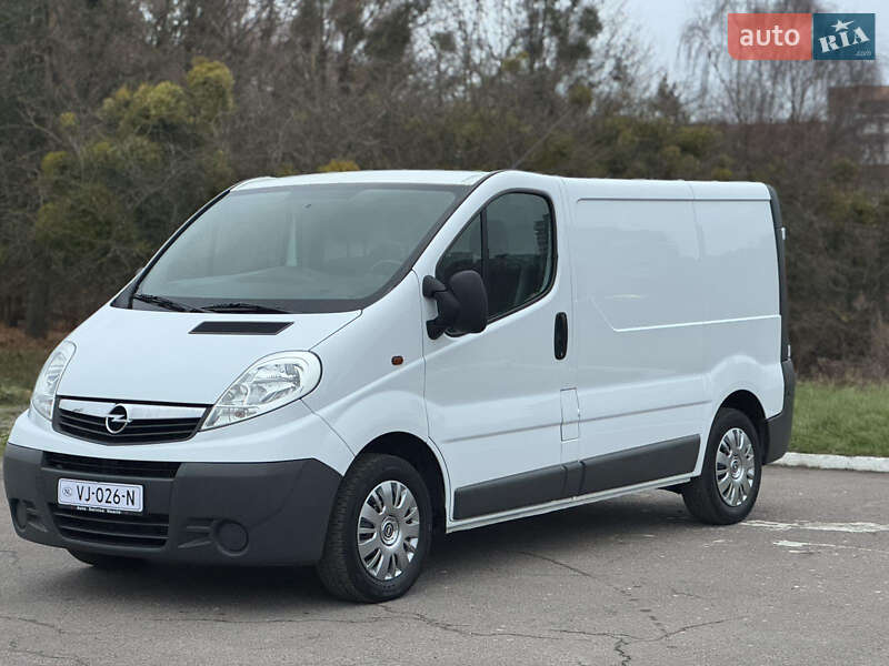Грузовой фургон Opel Vivaro 2013 в Ровно