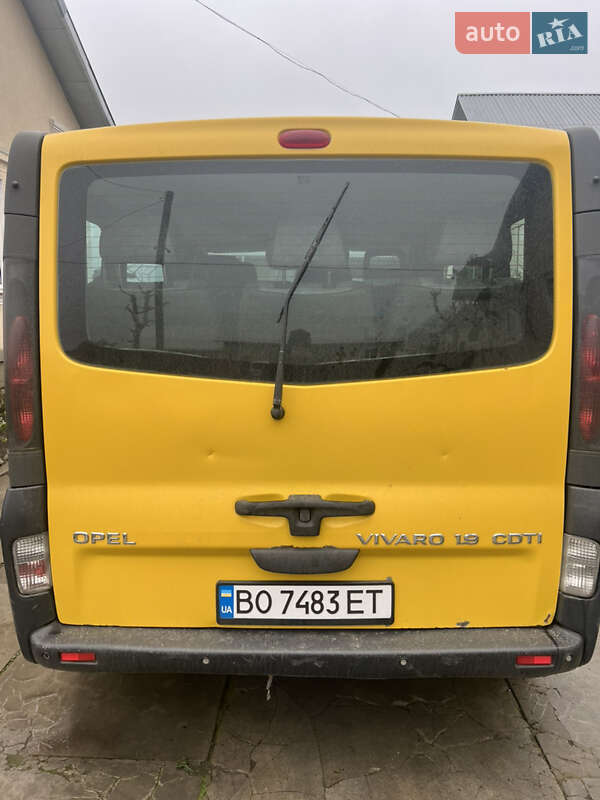 Минивэн Opel Vivaro 2004 в Копычинце