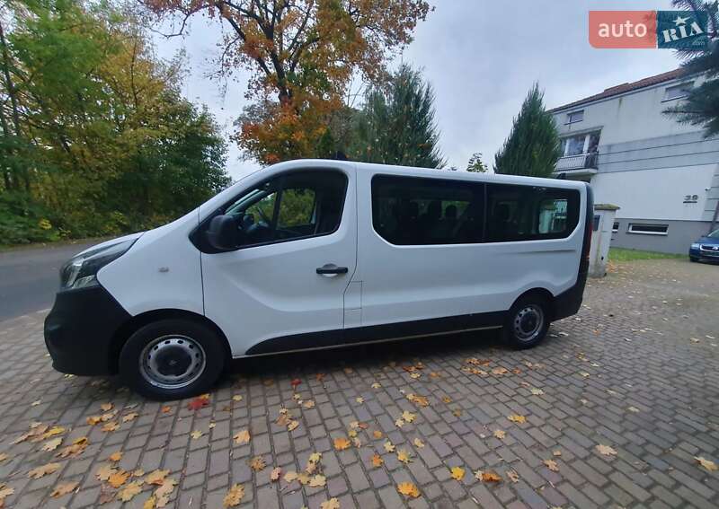Минивэн Opel Vivaro 2016 в Киеве
