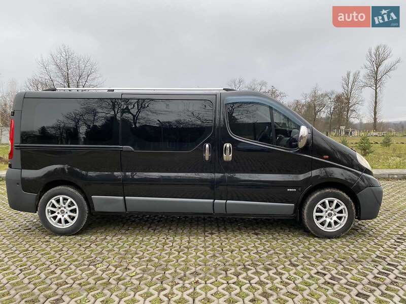 Минивэн Opel Vivaro 2008 в Коломые