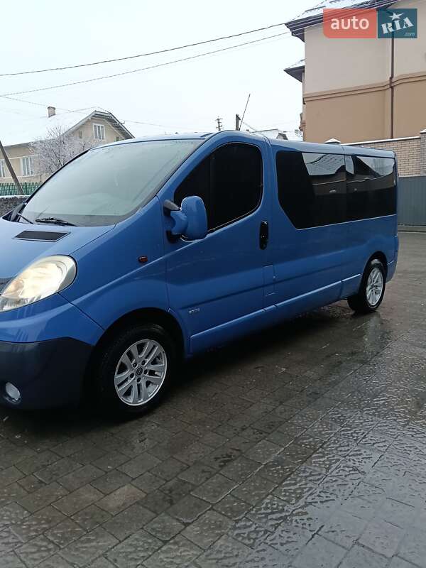 Минивэн Opel Vivaro 2011 в Ивано-Франковске фото Минивэн Opel Vivaro 2011 в Ивано-Франковске