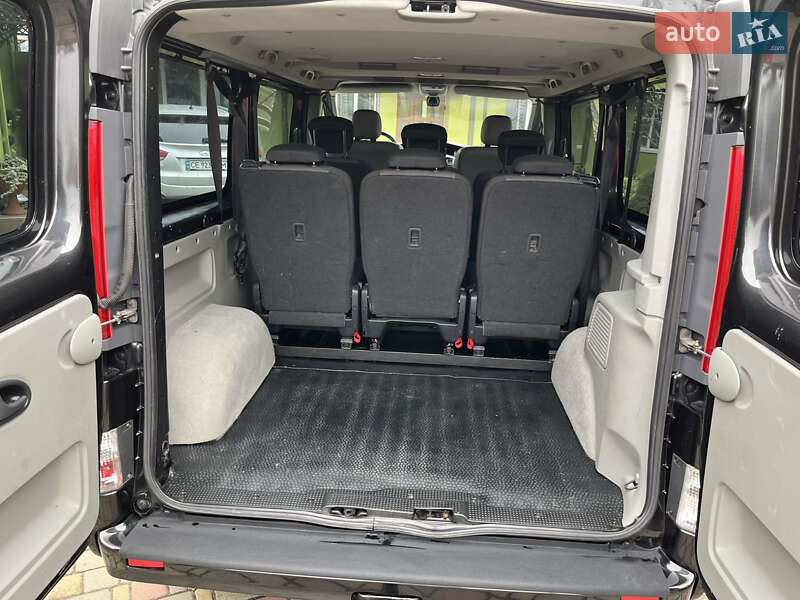 Минивэн Opel Vivaro 2013 в Кицмани