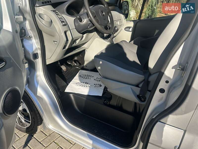 Минивэн Opel Vivaro 2014 в Луцке