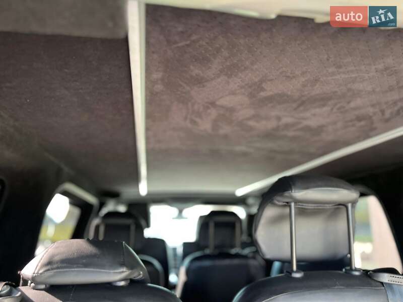 Мінівен Opel Vivaro 2019 в Ужгороді