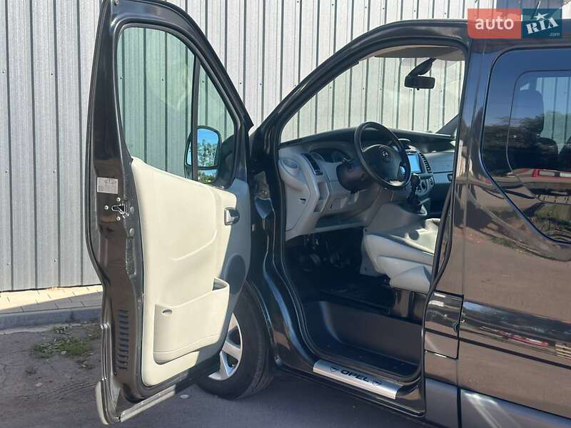 Мінівен Opel Vivaro 2008 в Дубні