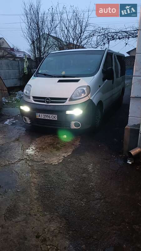 Минивэн Opel Vivaro 2002 в Ровно