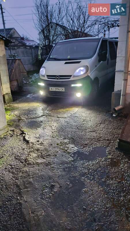 Минивэн Opel Vivaro 2002 в Ровно