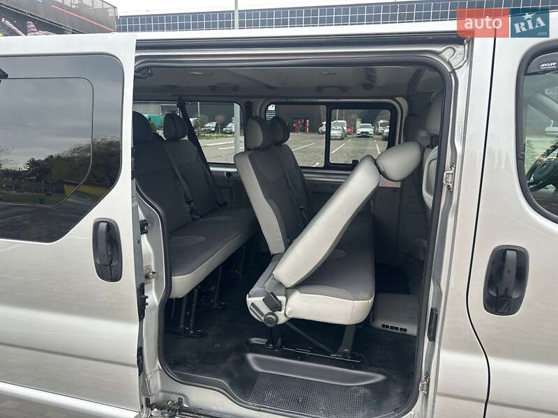 Минивэн Opel Vivaro 2013 в Луцке
