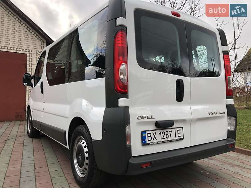 Минивэн Opel Vivaro 2012 в Красилове