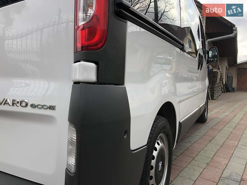 Минивэн Opel Vivaro 2012 в Красилове