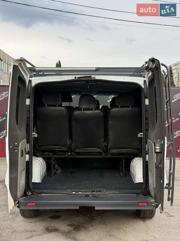 Минивэн Opel Vivaro 2011 в Сумах