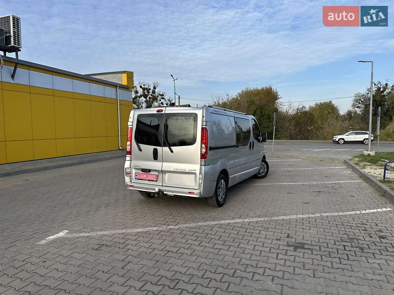 Минивэн Opel Vivaro 2013 в Дубно
