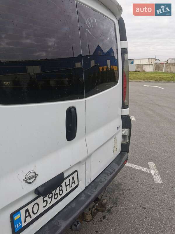 Минивэн Opel Vivaro 2004 в Хмельнике