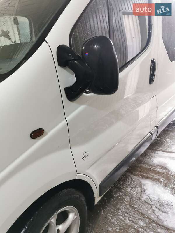 Минивэн Opel Vivaro 2004 в Хмельнике