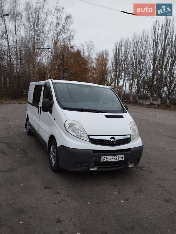 Opel Vivaro 2011 Opel Vivaro 2011