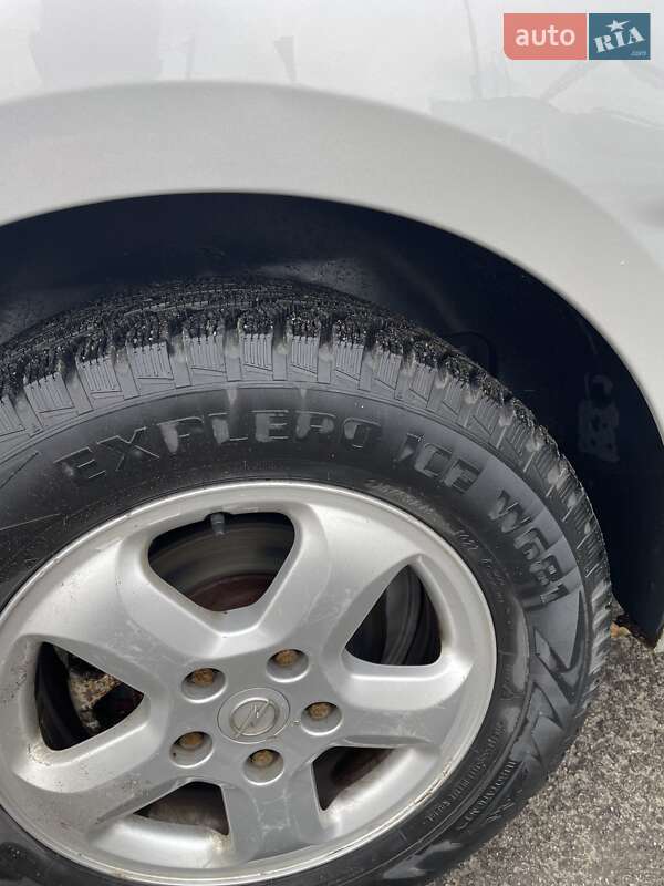 Минивэн Opel Vivaro 2007 в Буче