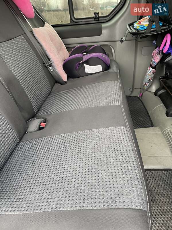 Минивэн Opel Vivaro 2007 в Буче