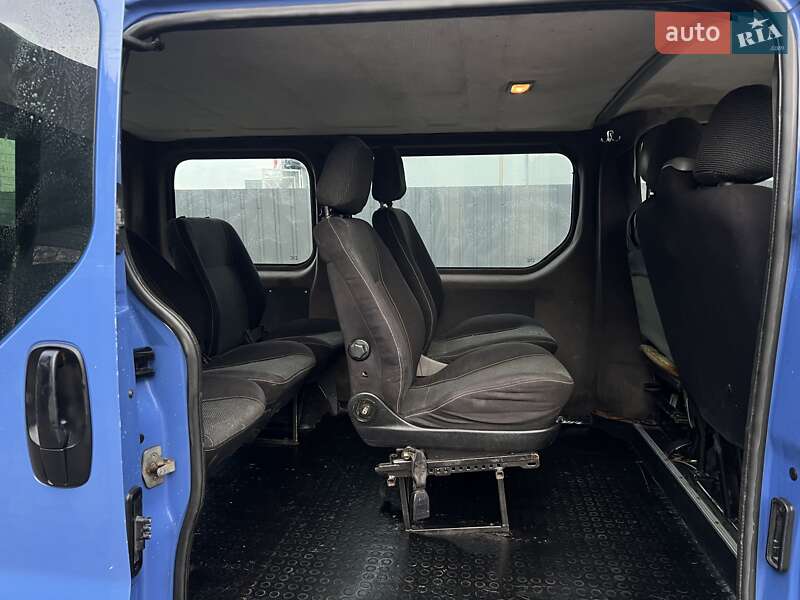 Мінівен Opel Vivaro 2003 в Шептицькому