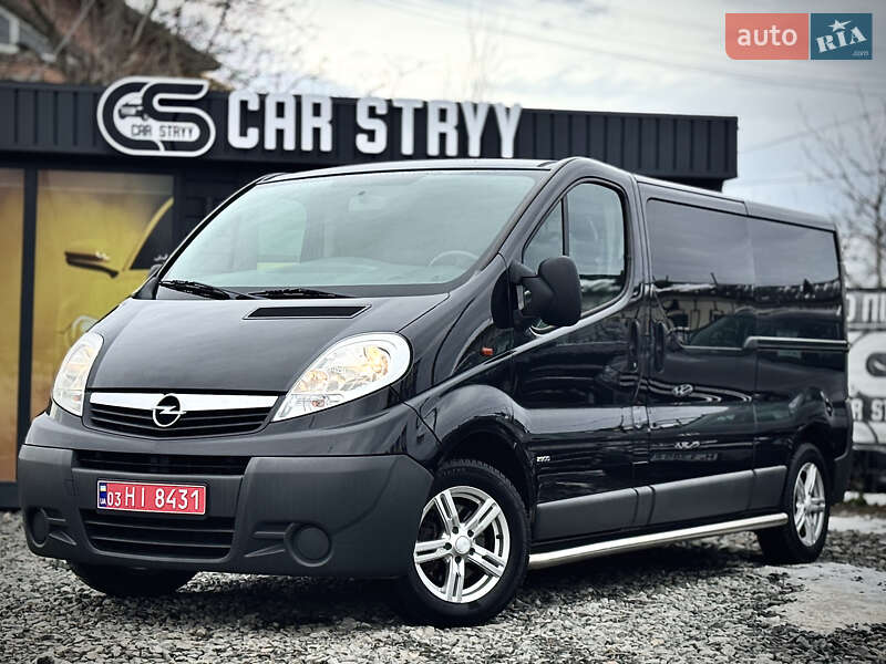Opel Vivaro 2012