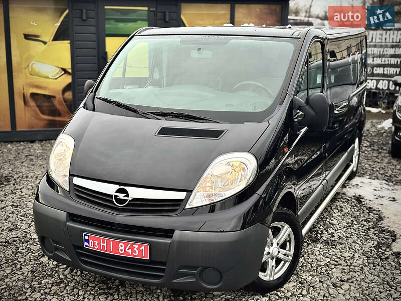 Минивэн Opel Vivaro 2012 в Стрые