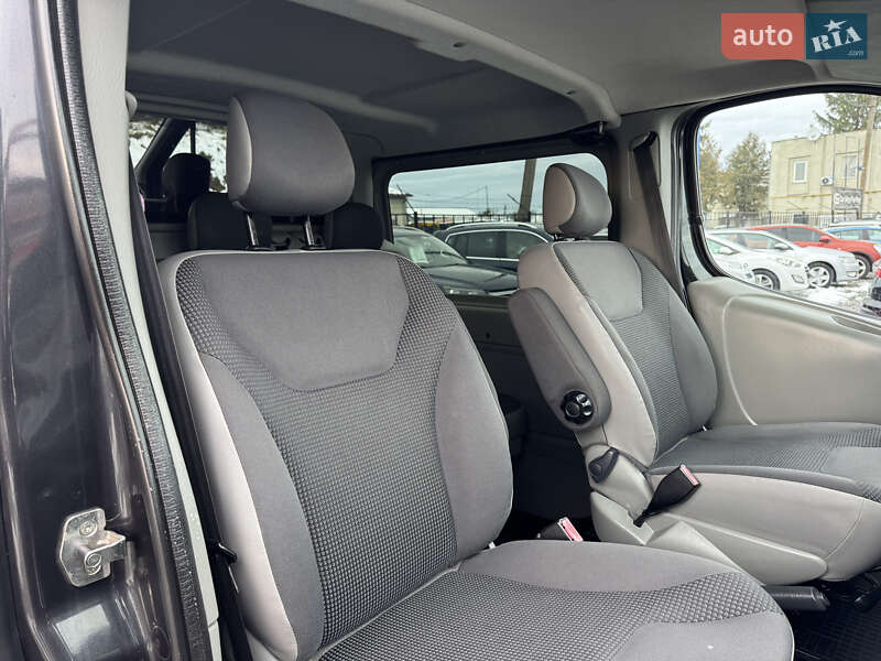 Минивэн Opel Vivaro 2012 в Стрые