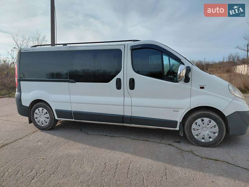 Минивэн Opel Vivaro 2007 в Новоднестровске
