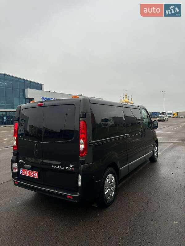 Минивэн Opel Vivaro 2014 в Ковеле