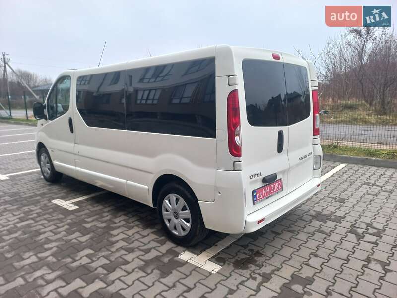 Минивэн Opel Vivaro 2010 в Ковеле