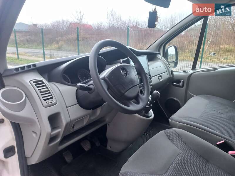 Минивэн Opel Vivaro 2010 в Ковеле