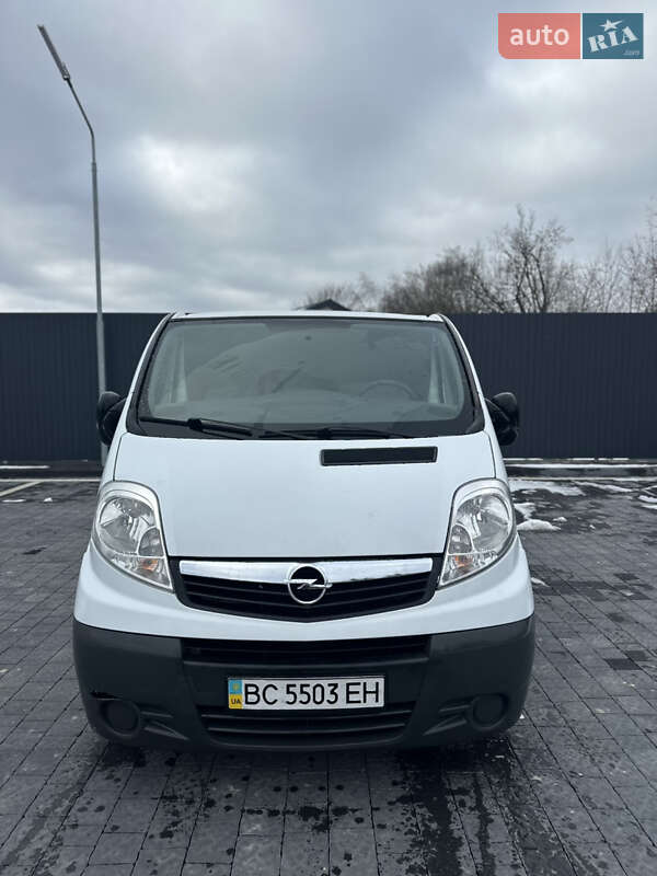 Минивэн Opel Vivaro 2010 в Самборе