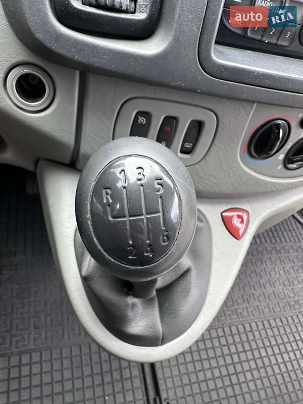 Минивэн Opel Vivaro 2010 в Самборе