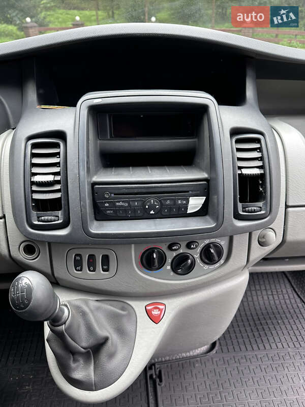 Минивэн Opel Vivaro 2010 в Самборе