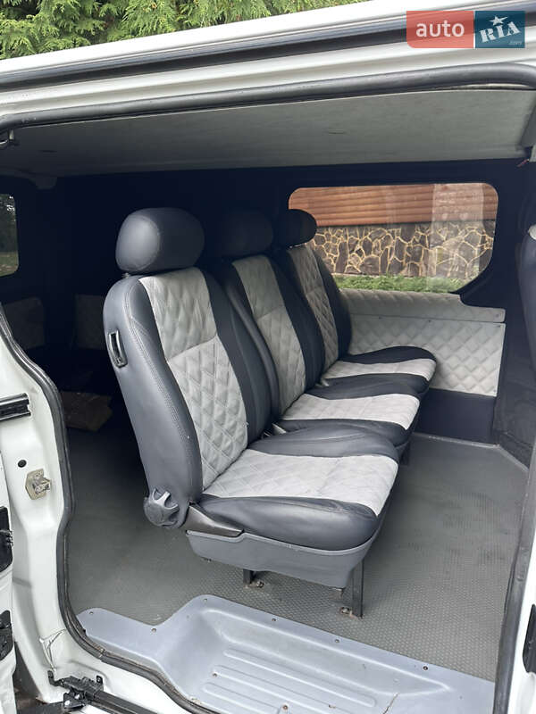 Минивэн Opel Vivaro 2010 в Самборе