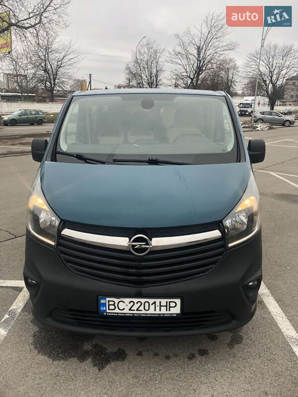 Минивэн Opel Vivaro 2014 в Львове