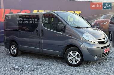 Мінівен Opel Vivaro 2012 в Стрию